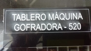 Placas lamicoid grabadas en laser